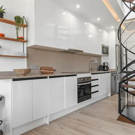 Stunning Terrace By Costarentals - Ref M46